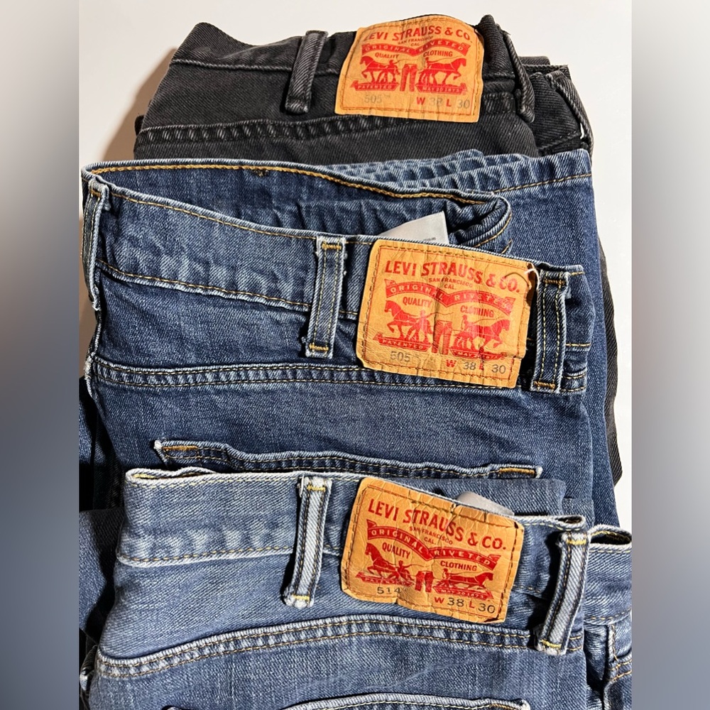 3 Levi’s 38X30 men’s jeans